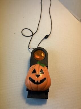 Vintage Fun World Lantern Blinking Safety Light Halloween Toy w/ Sound Belt Clip
